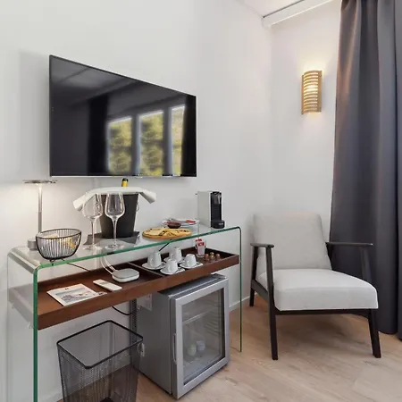 Montana Hotel 3*